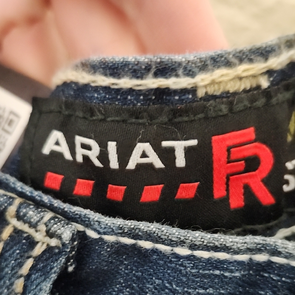 Ariat Blue and Cream Straight Jeans with Classic Indigo Style - Picture 2 of 15